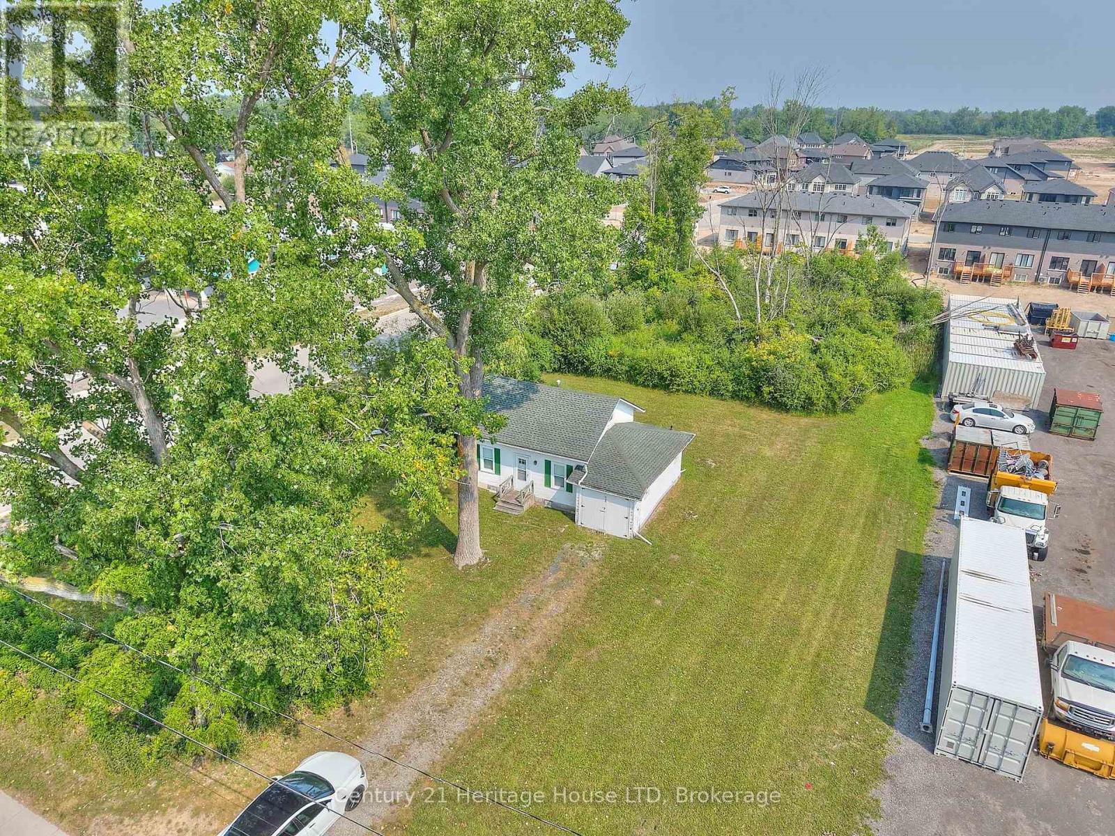 938 GARRISON ROAD - Photo 4 of 9, Fort Erie (Crescent Park), Ontario