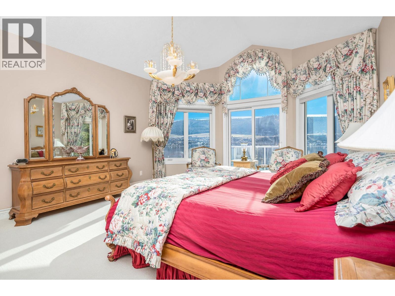 7504 Kennedy Lane, Vernon