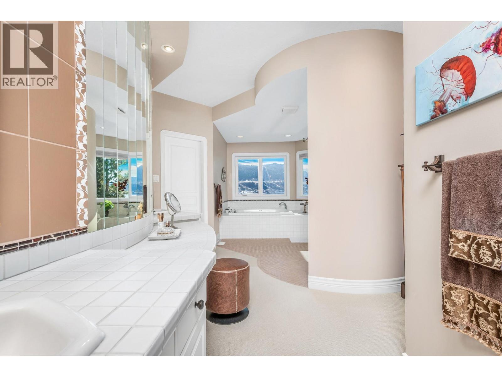 7504 Kennedy Lane, Vernon