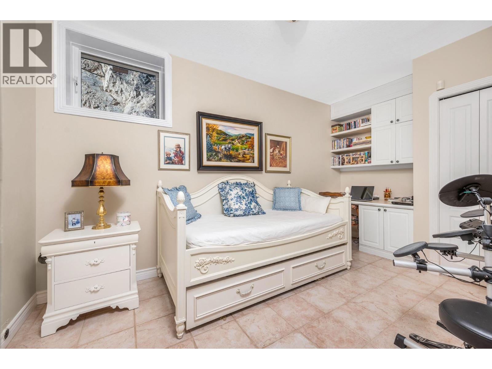 7504 Kennedy Lane, Vernon