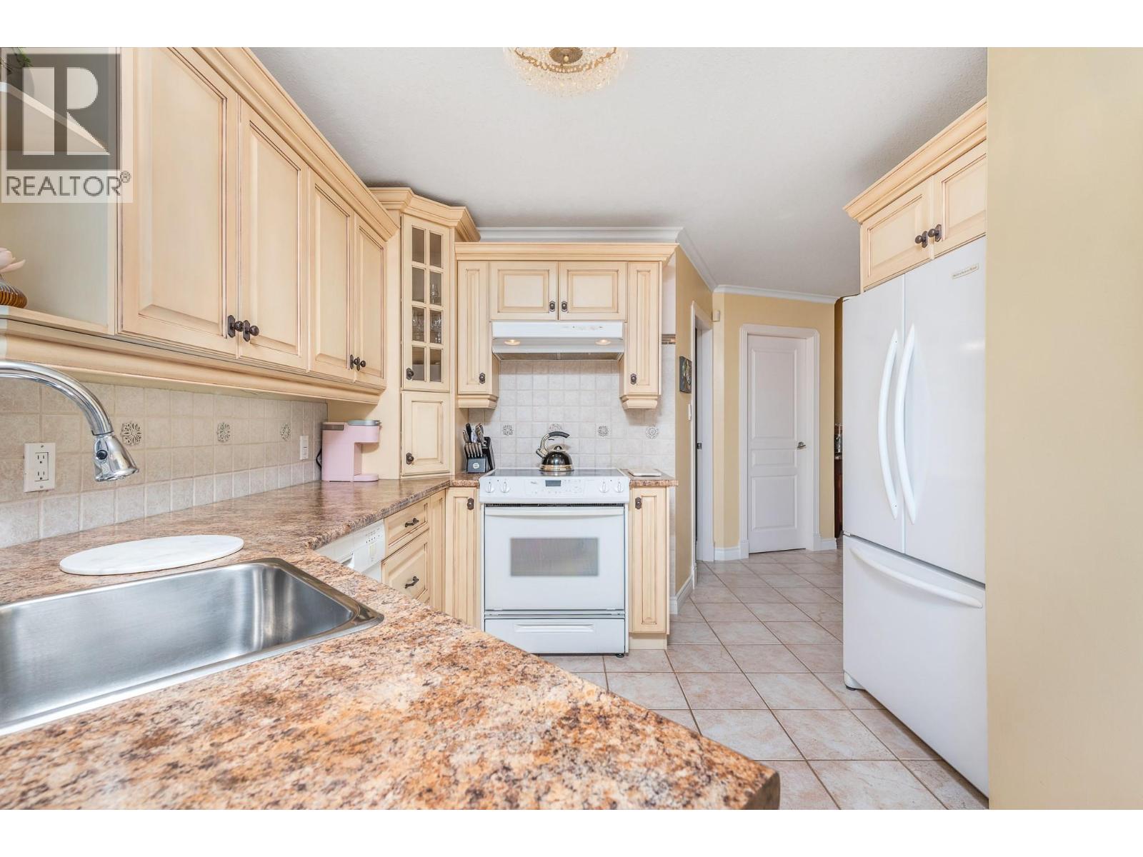 7504 Kennedy Lane, Vernon