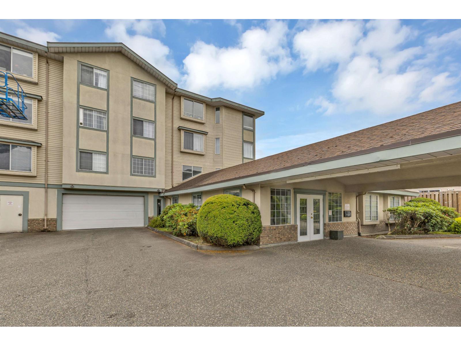 204 45660 KNIGHT ROAD, Sardis West Vedder, Sardis