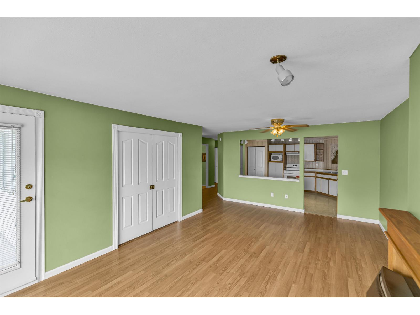 204 45660 KNIGHT ROAD, Sardis West Vedder, Sardis