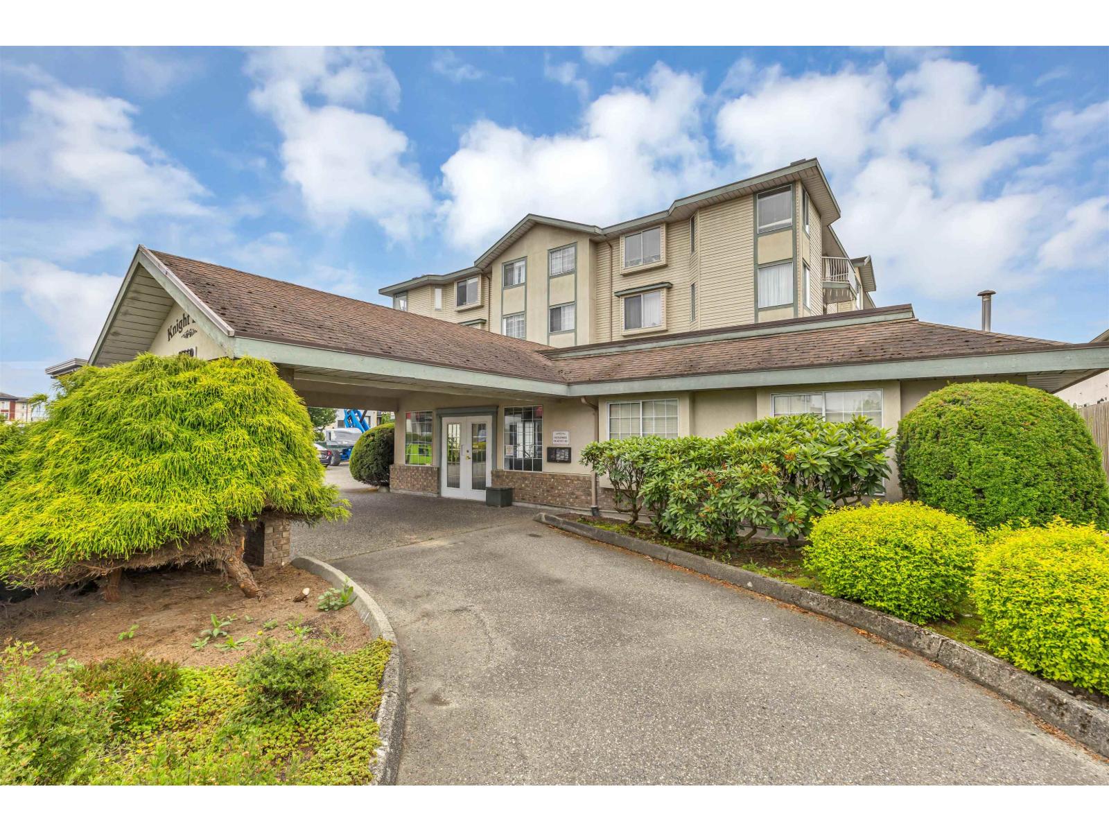 204 45660 KNIGHT ROAD, Sardis West Vedder, Sardis