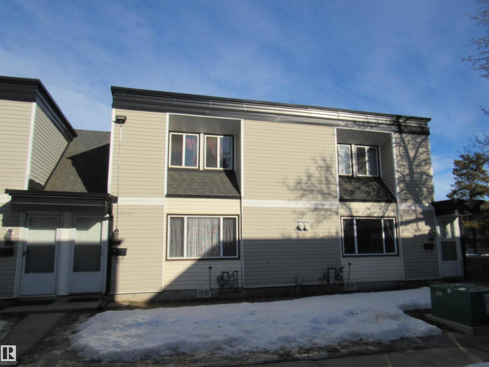 #122 3308 113 AV NW, Edmonton