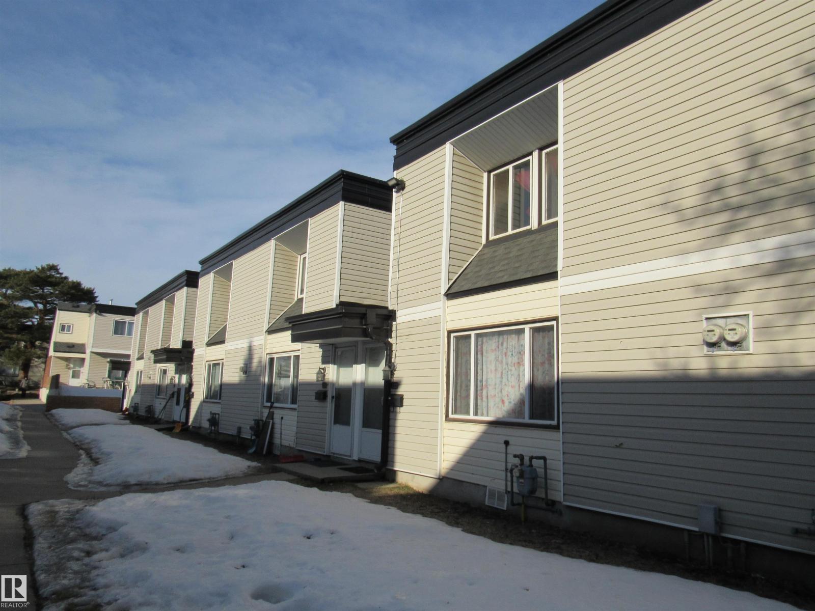 #122 3308 113 AV NW, Edmonton
