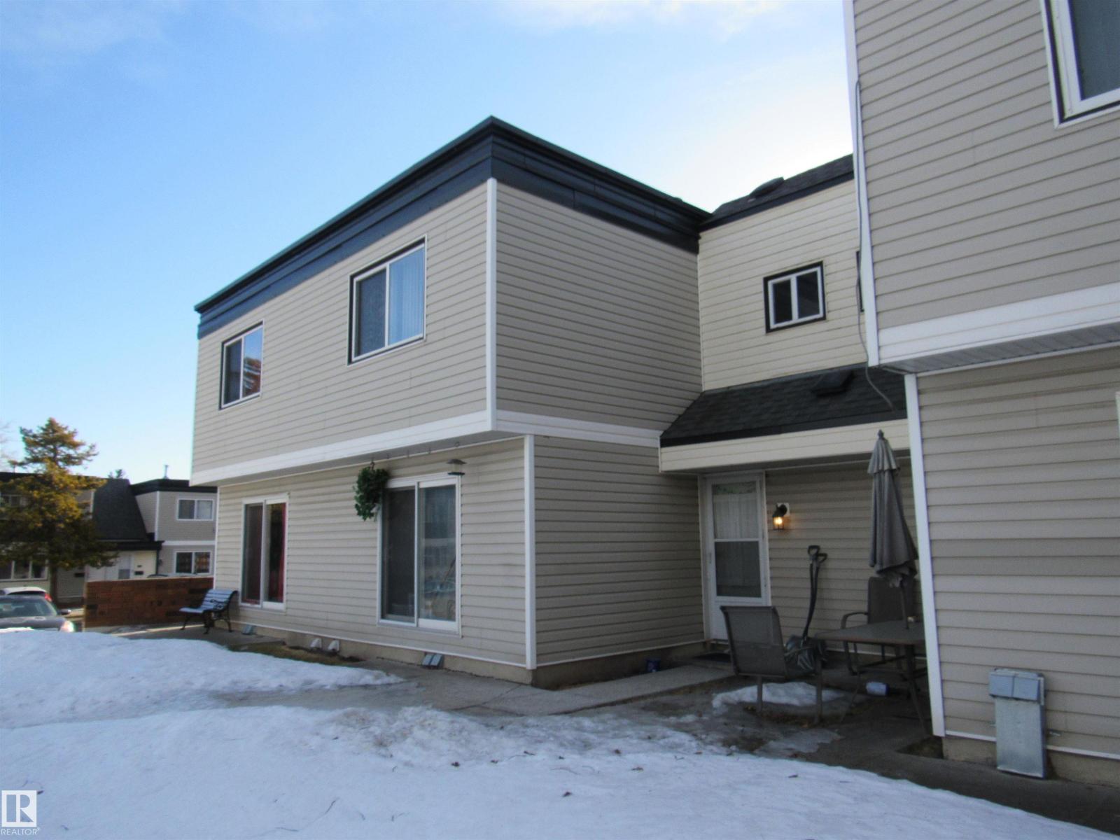 #122 3308 113 AV NW, Edmonton