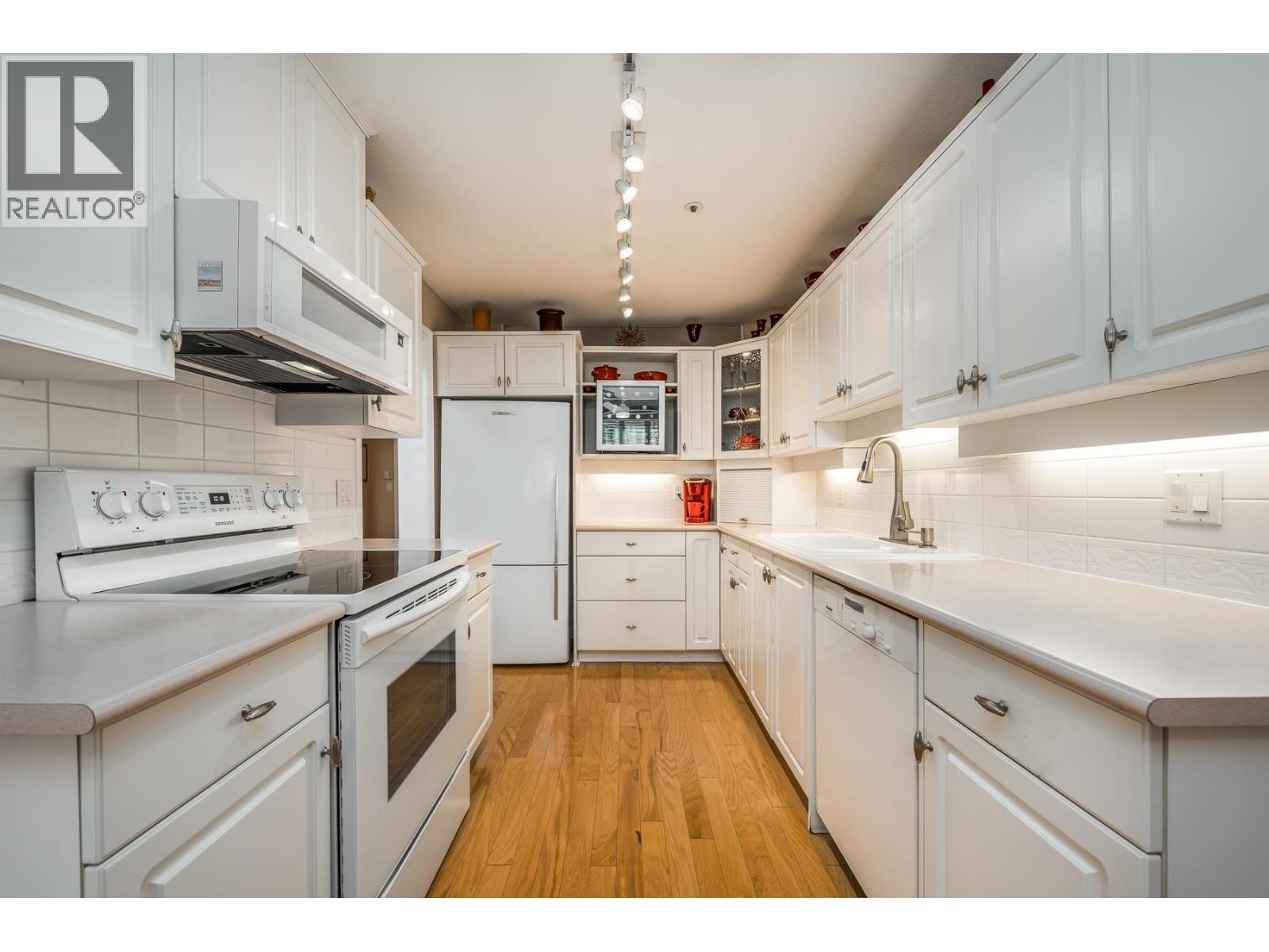 #109N-1100 56 Street, Delta