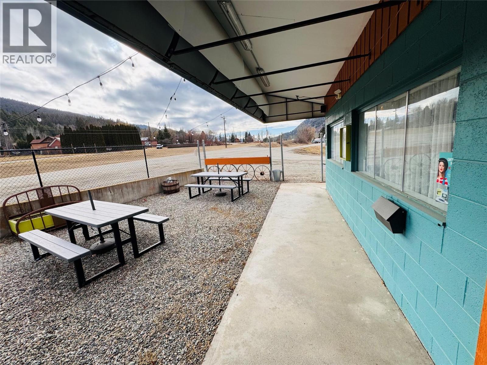 605 3 Highway, Greenwood