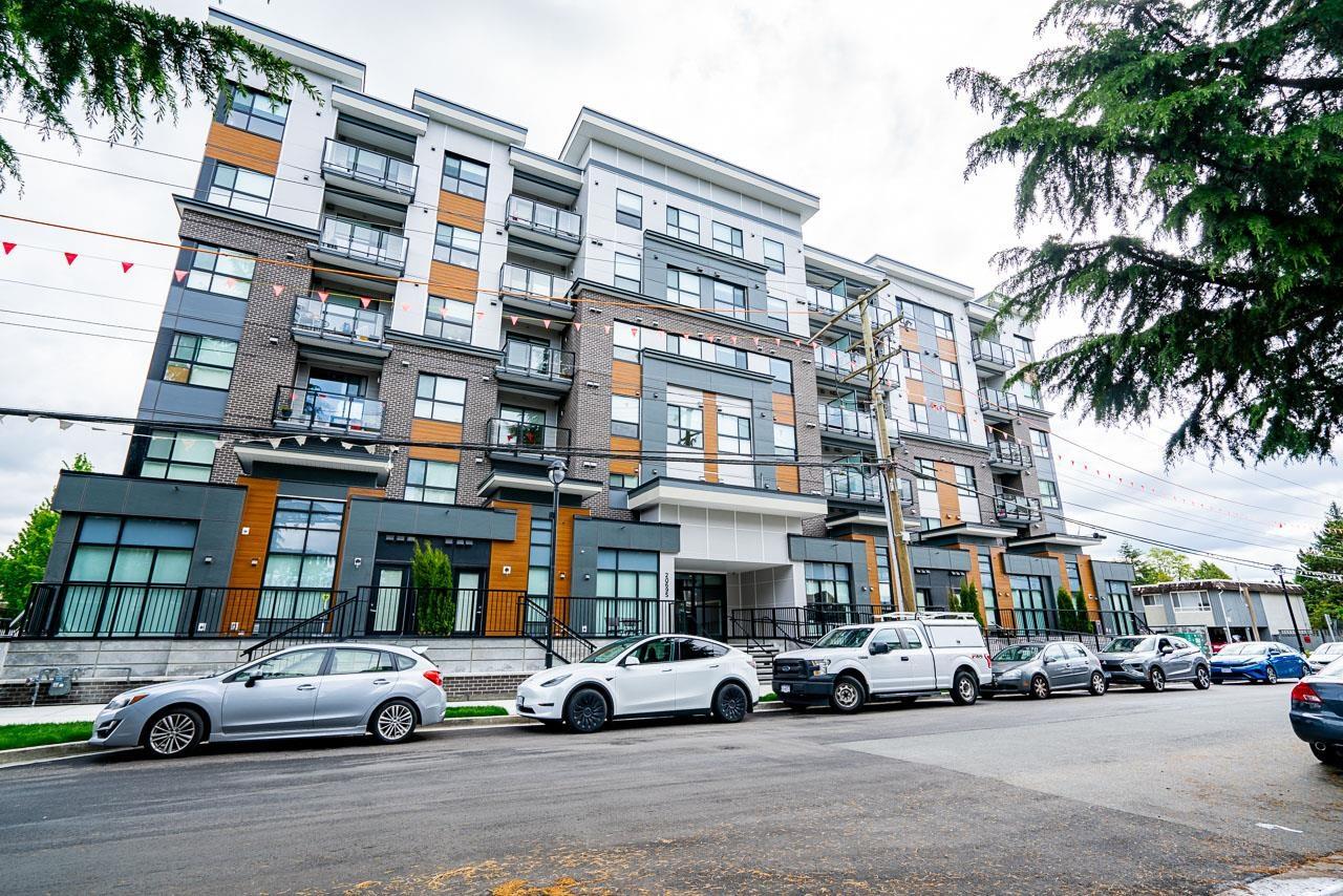 211 20695 EASTLEIGH Crescent - photo 2