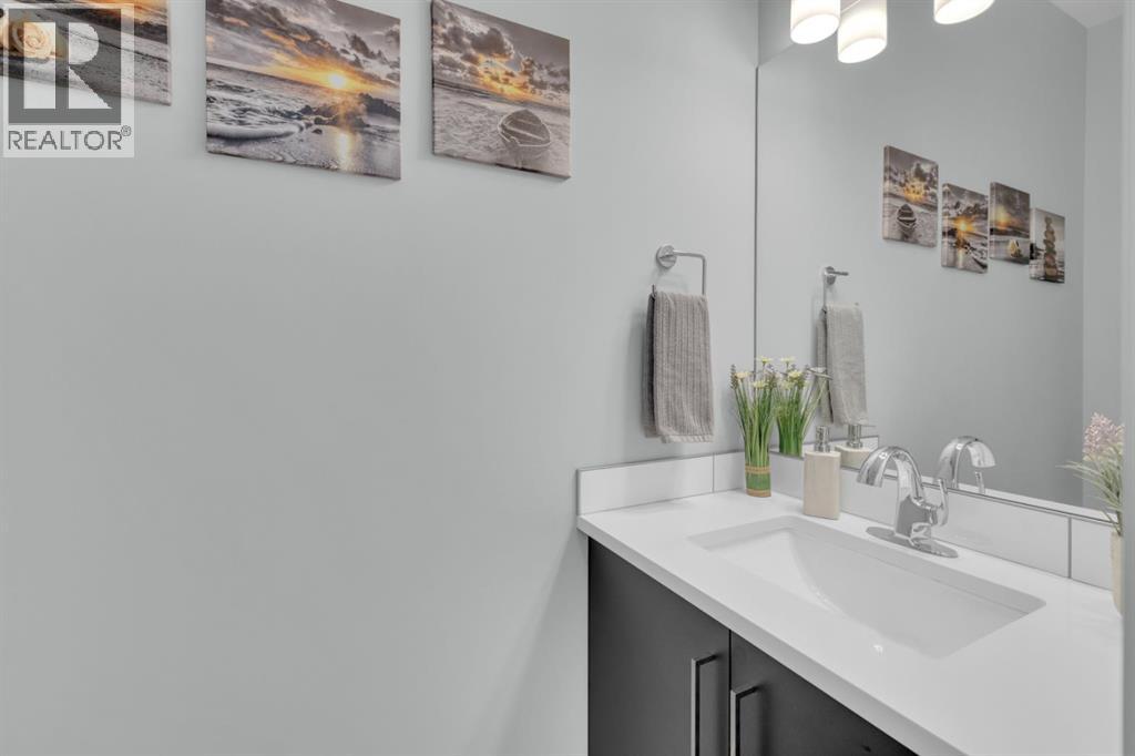 Single Family House Bi-level for Sale in  Evergreen Way Evergreen Red Deer 