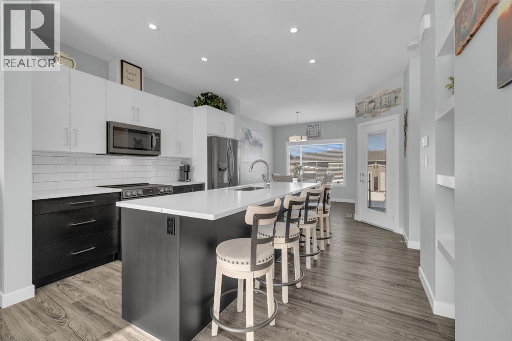 Single Family House Bi-level for Sale in  Evergreen Way Evergreen Red Deer 