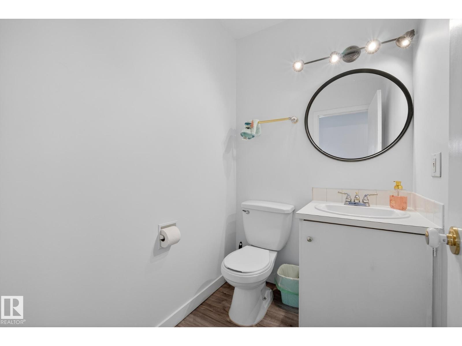 12022 25 AV NW, Edmonton