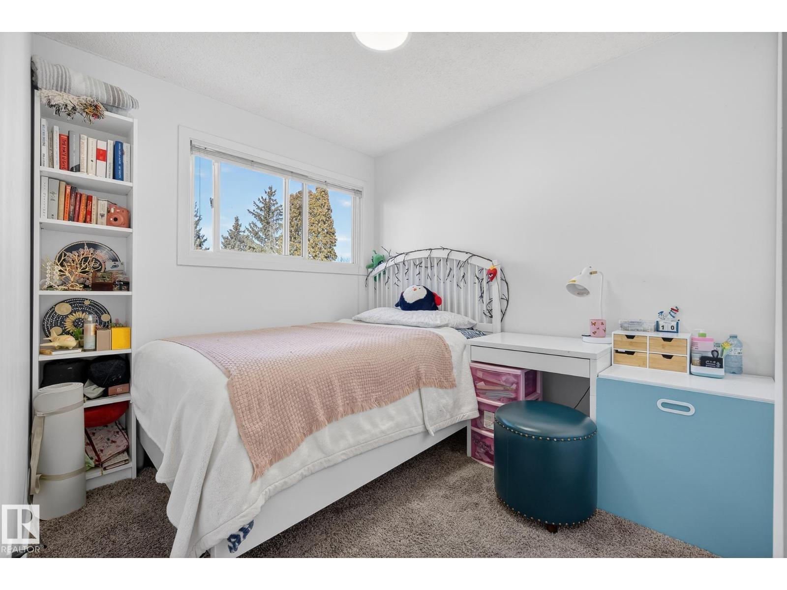 12022 25 AV NW, Edmonton