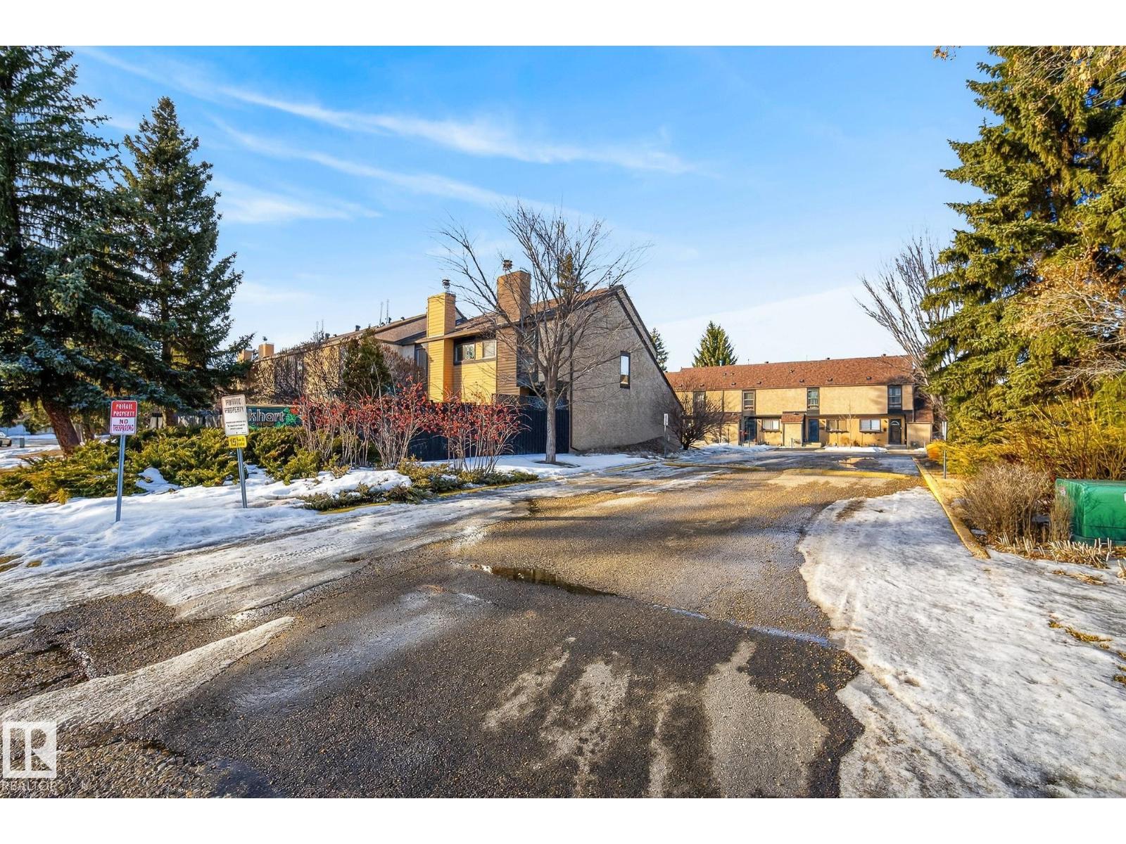 12022 25 AV NW, Edmonton