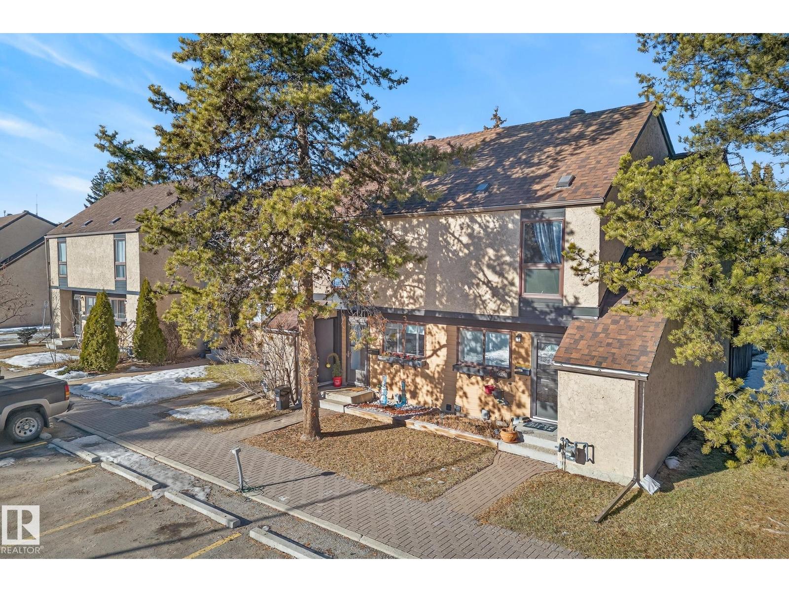 12022 25 AV NW, Edmonton