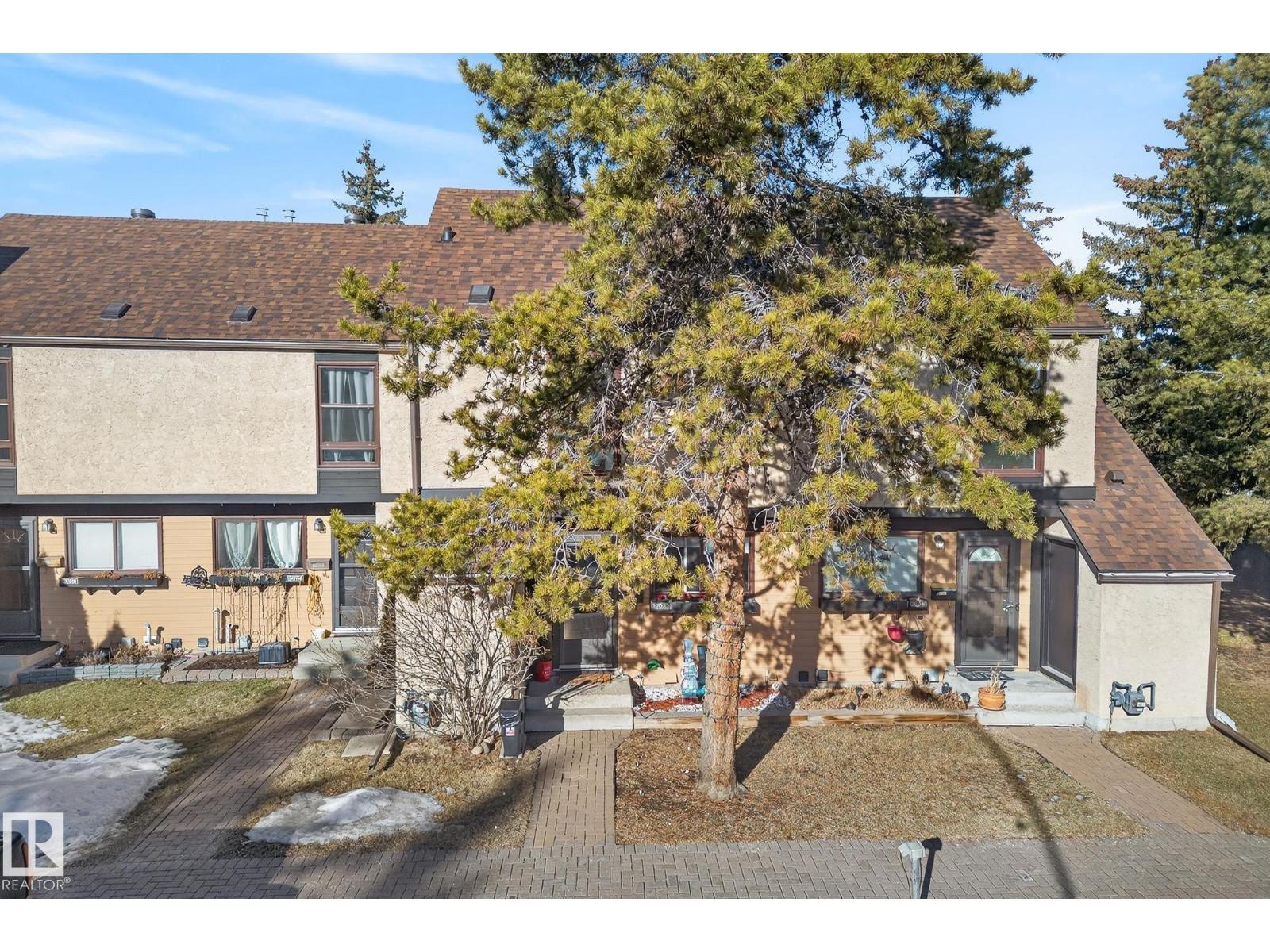 12022 25 AV NW, Edmonton