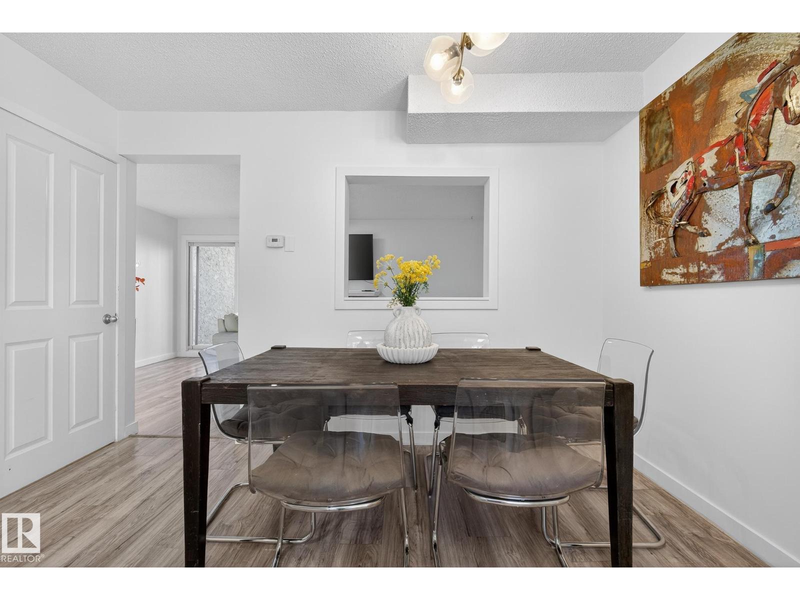 12022 25 AV NW, Edmonton