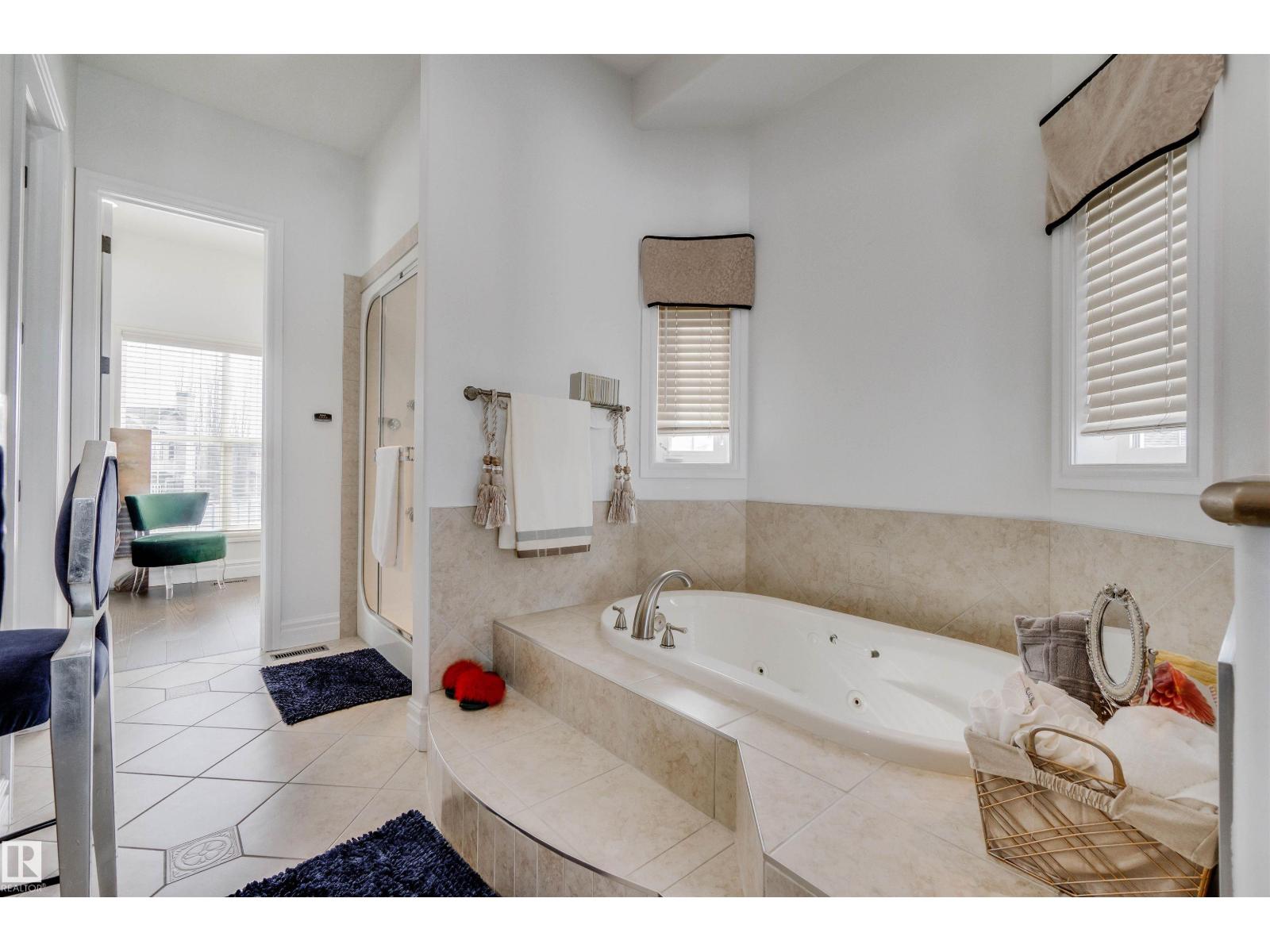 251 GALLAND CL NW, Edmonton