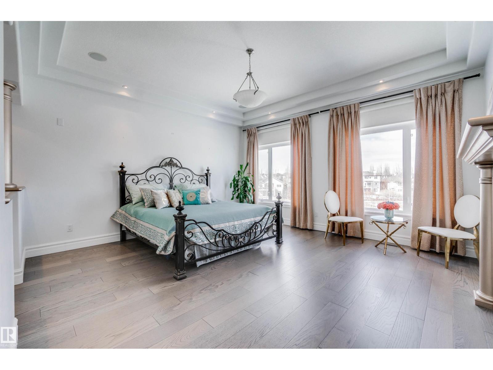 251 GALLAND CL NW, Edmonton