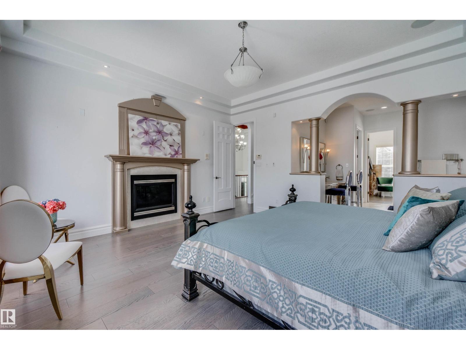 251 GALLAND CL NW, Edmonton