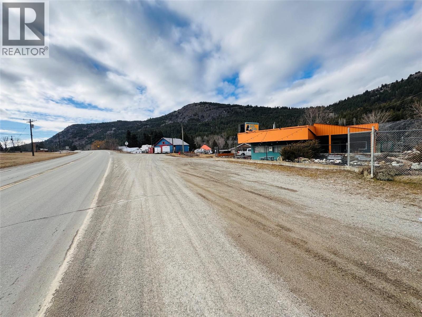 605 3 Highway, Greenwood