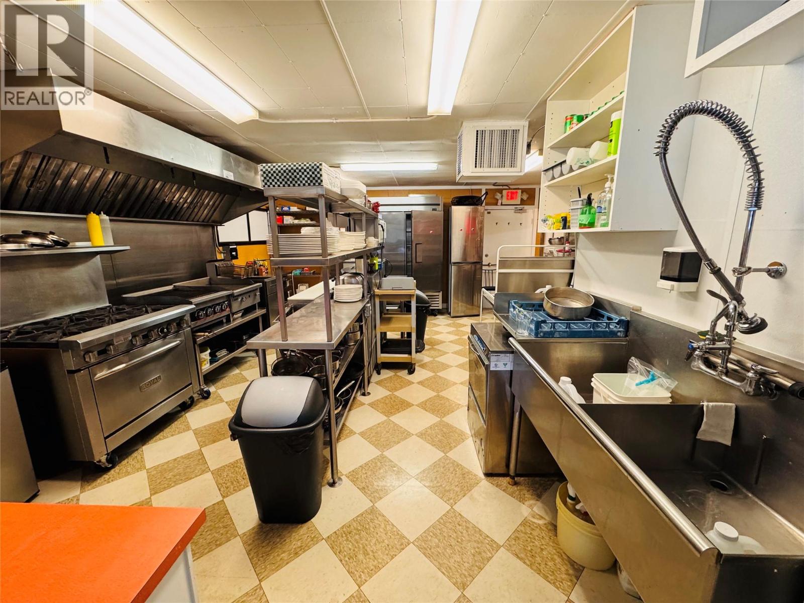 605 3 Highway, Greenwood