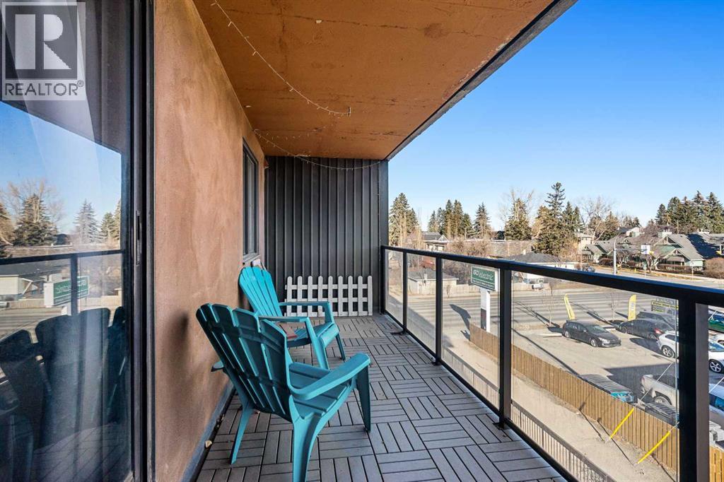 Single Family House for Sale in   A Street SW Richmond Calgary 