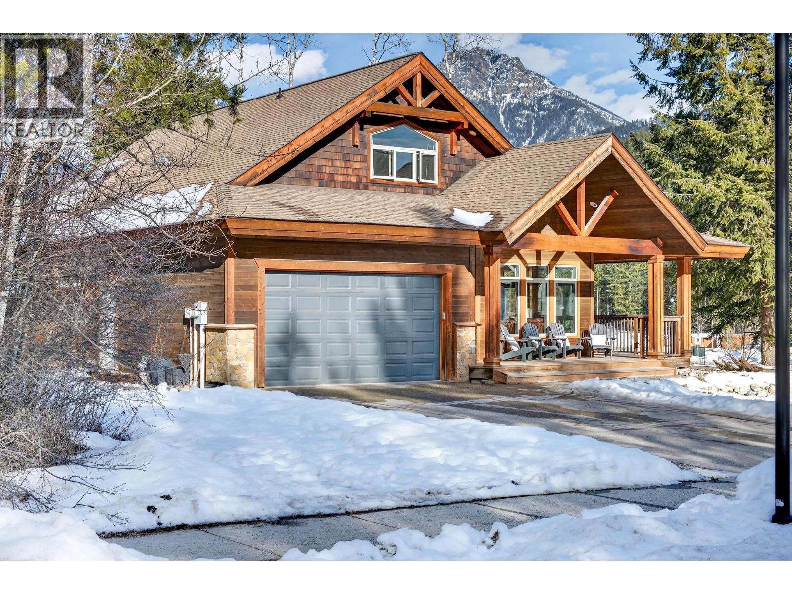 1500 Quartz Crescent, Golden