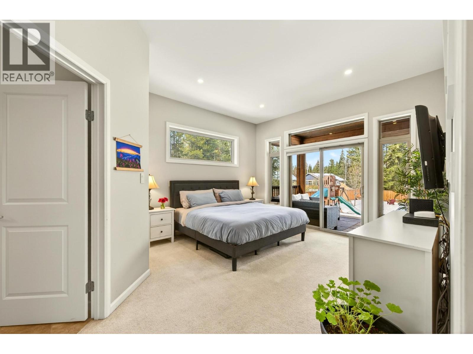 1500 Quartz Crescent, Golden