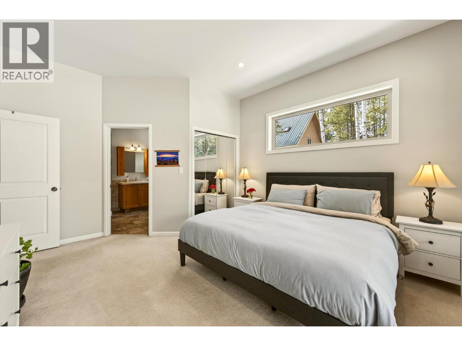 1500 Quartz Crescent, Golden