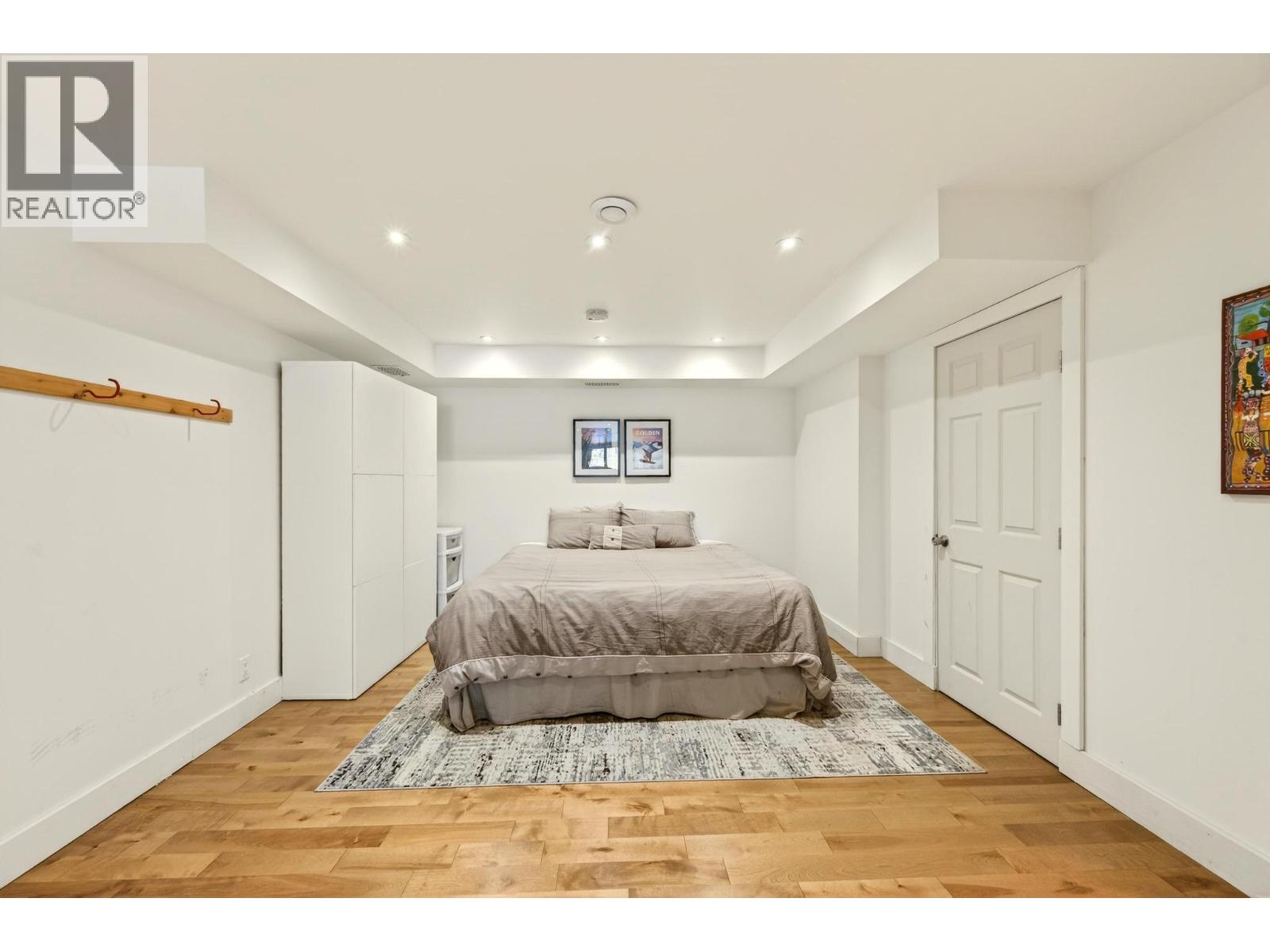 1500 Quartz Crescent, Golden