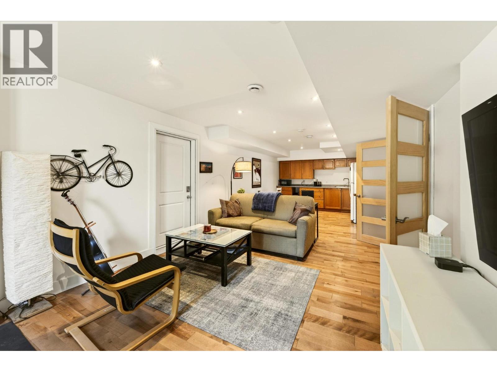 1500 Quartz Crescent, Golden