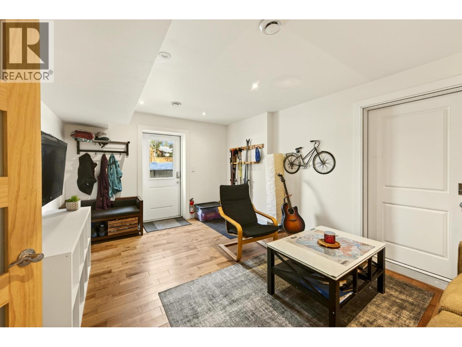 1500 Quartz Crescent, Golden