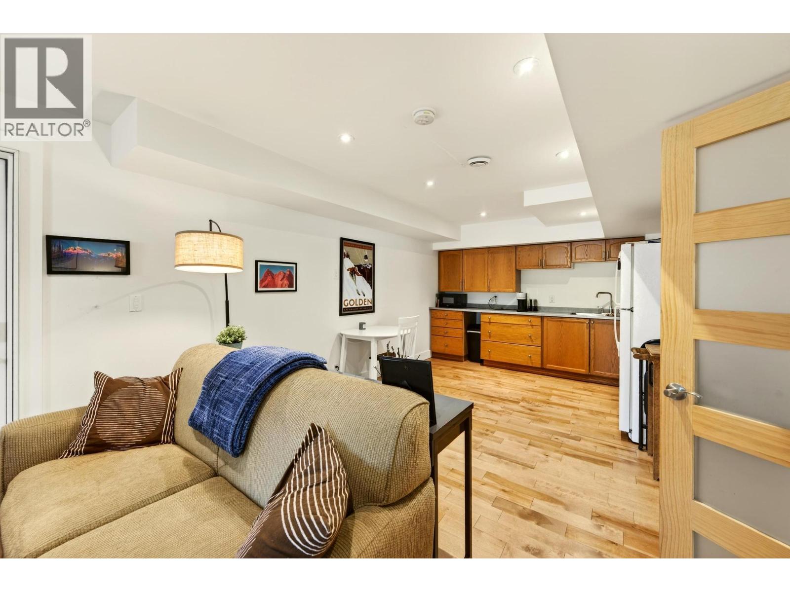 1500 Quartz Crescent, Golden