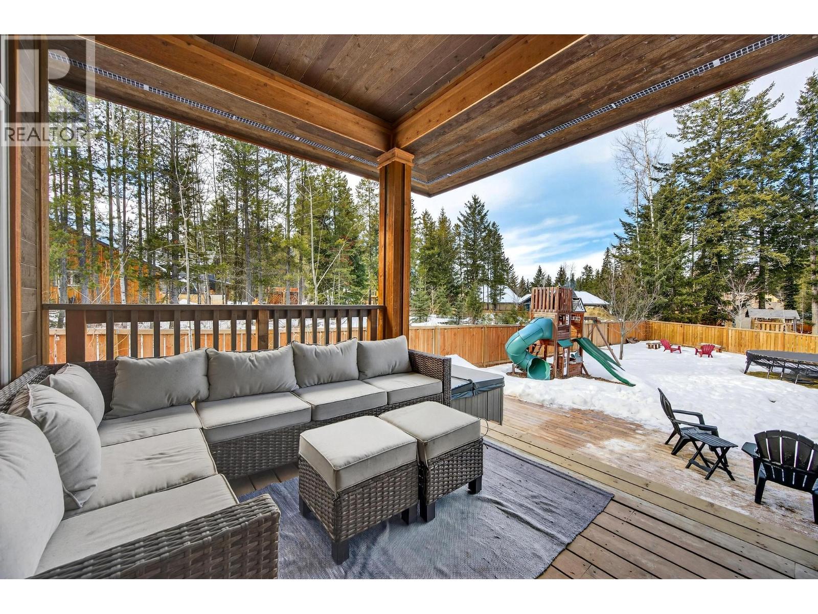 1500 Quartz Crescent, Golden