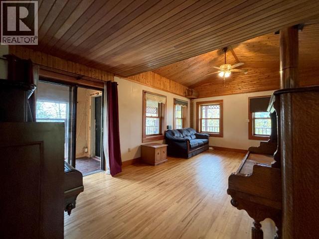 1217 7TH AVENUE - 18