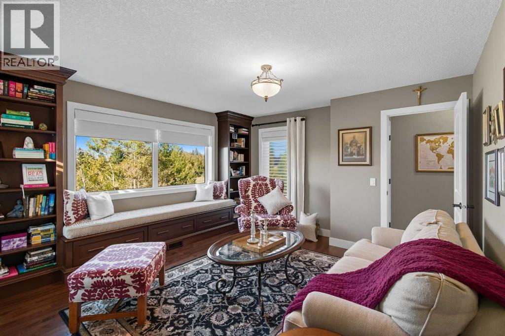 Single Family House for Sale in  Evergreen Mount SW Evergreen Calgary 