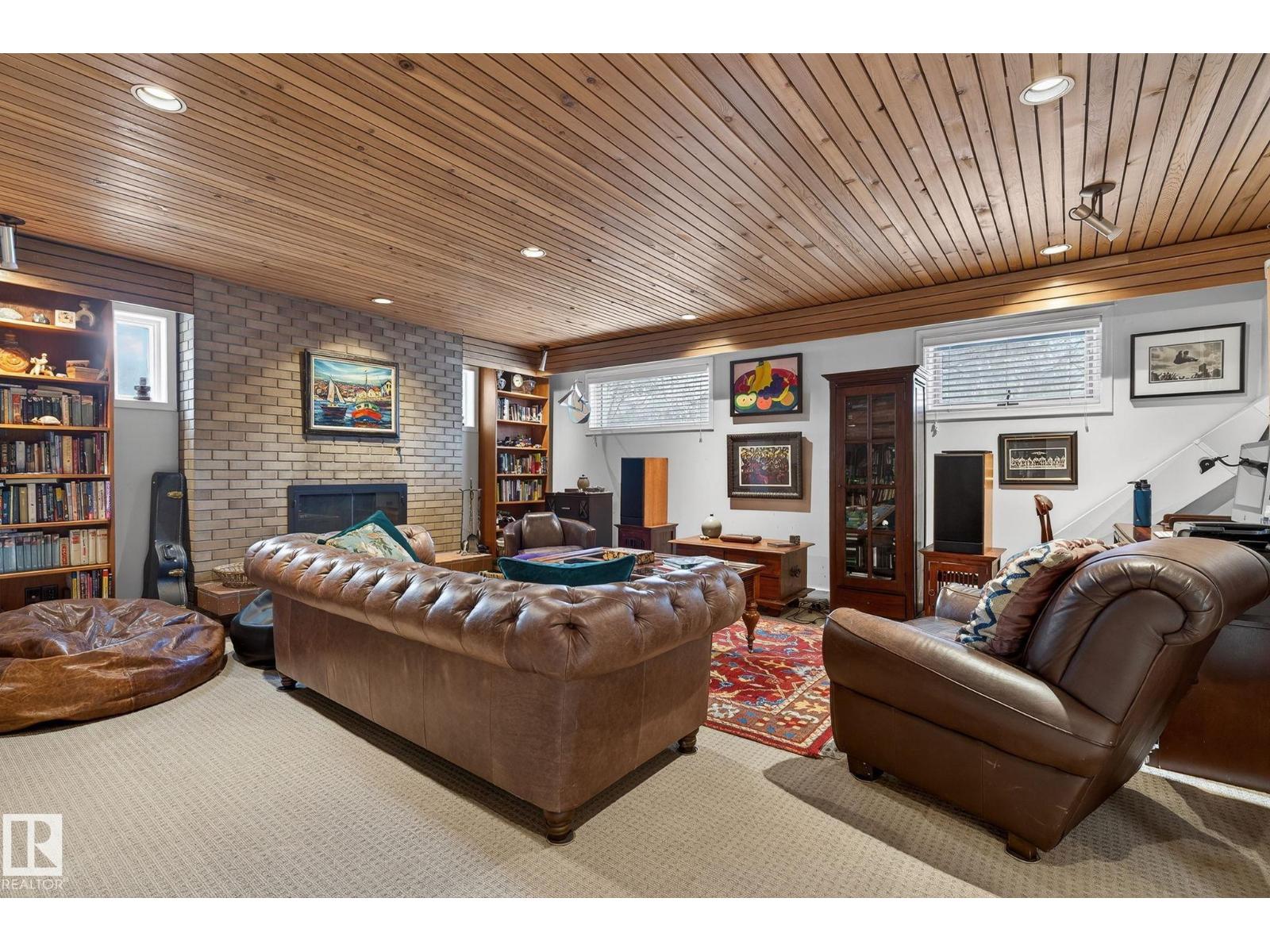 10235 134 ST NW NW, Edmonton