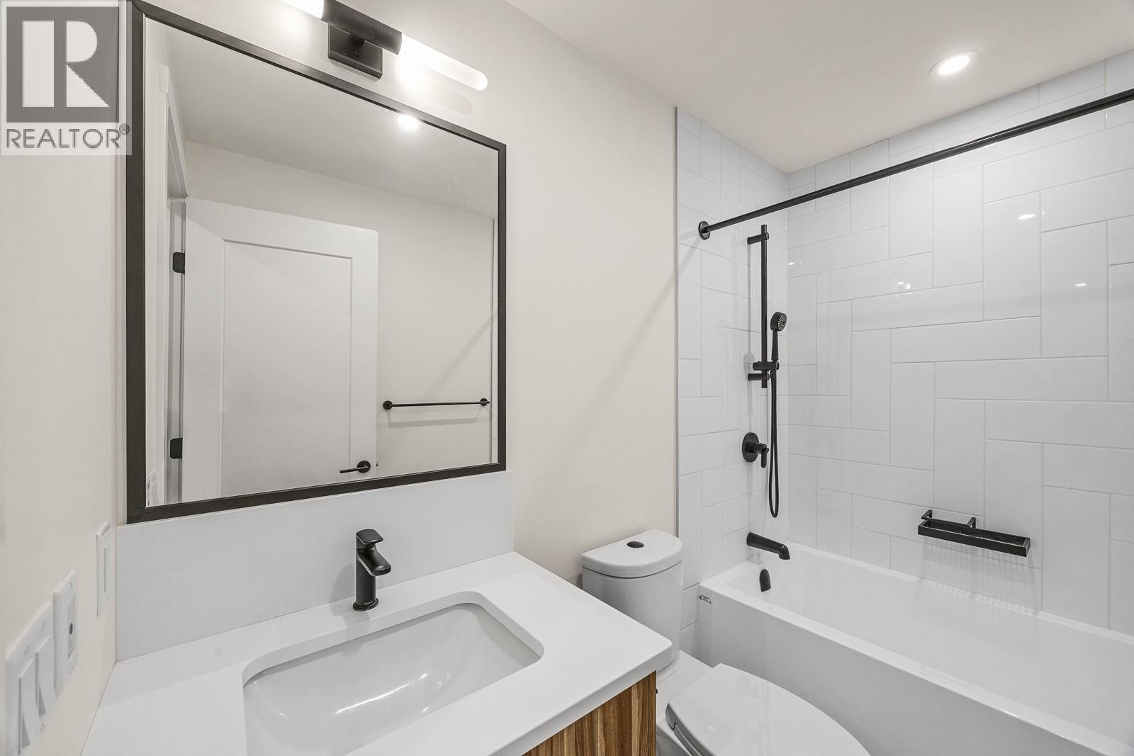 #6 1308 Cedar Street - 7