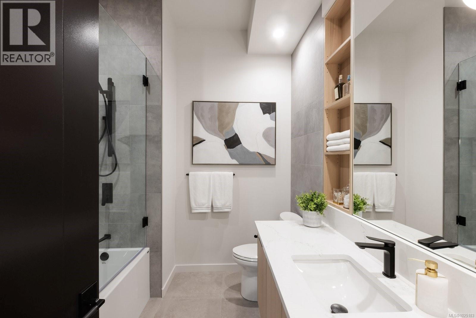  11392 Chalet Road, North Saanich