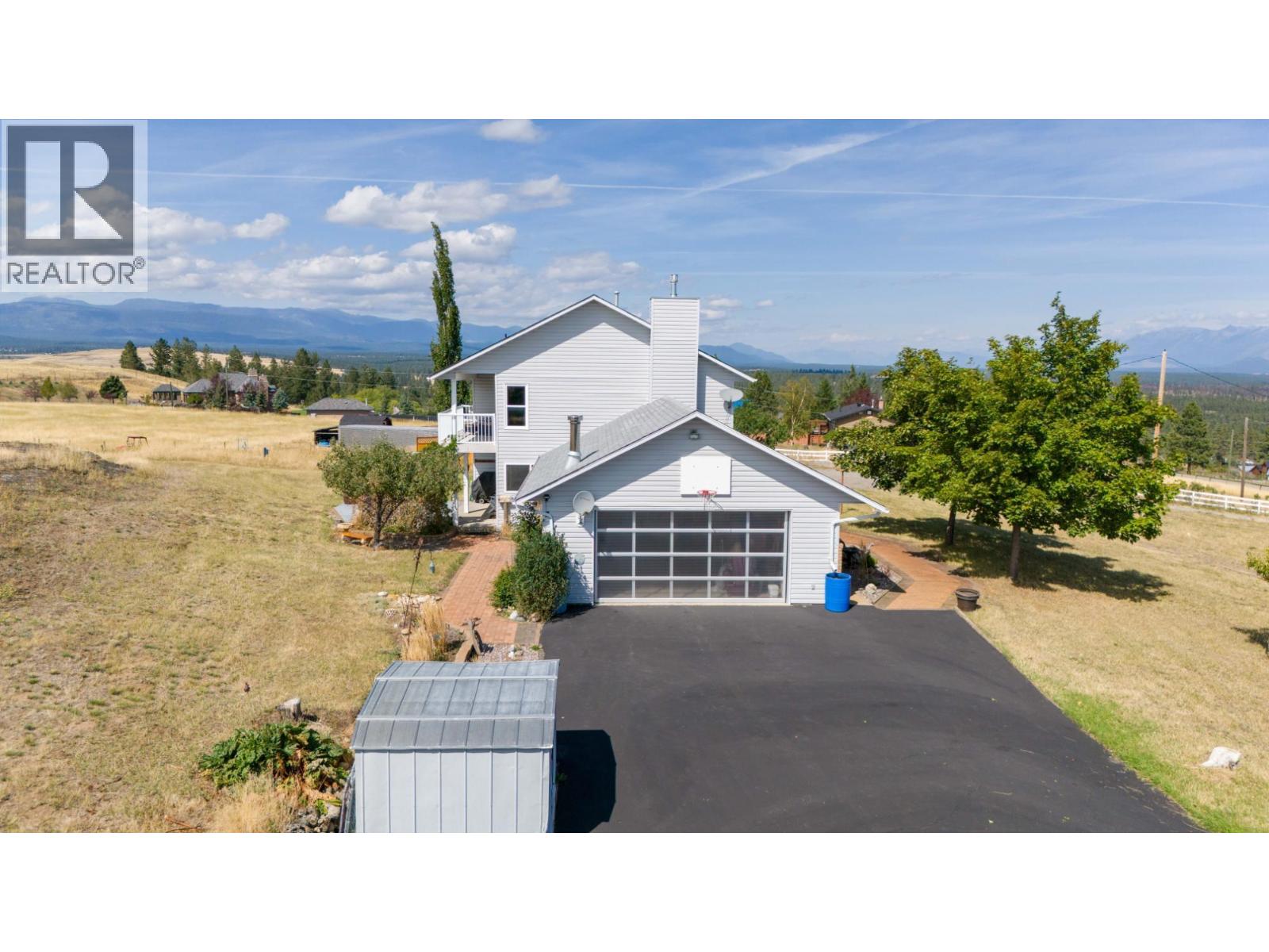 9617 CLEARVIEW Road, Cranbrook
