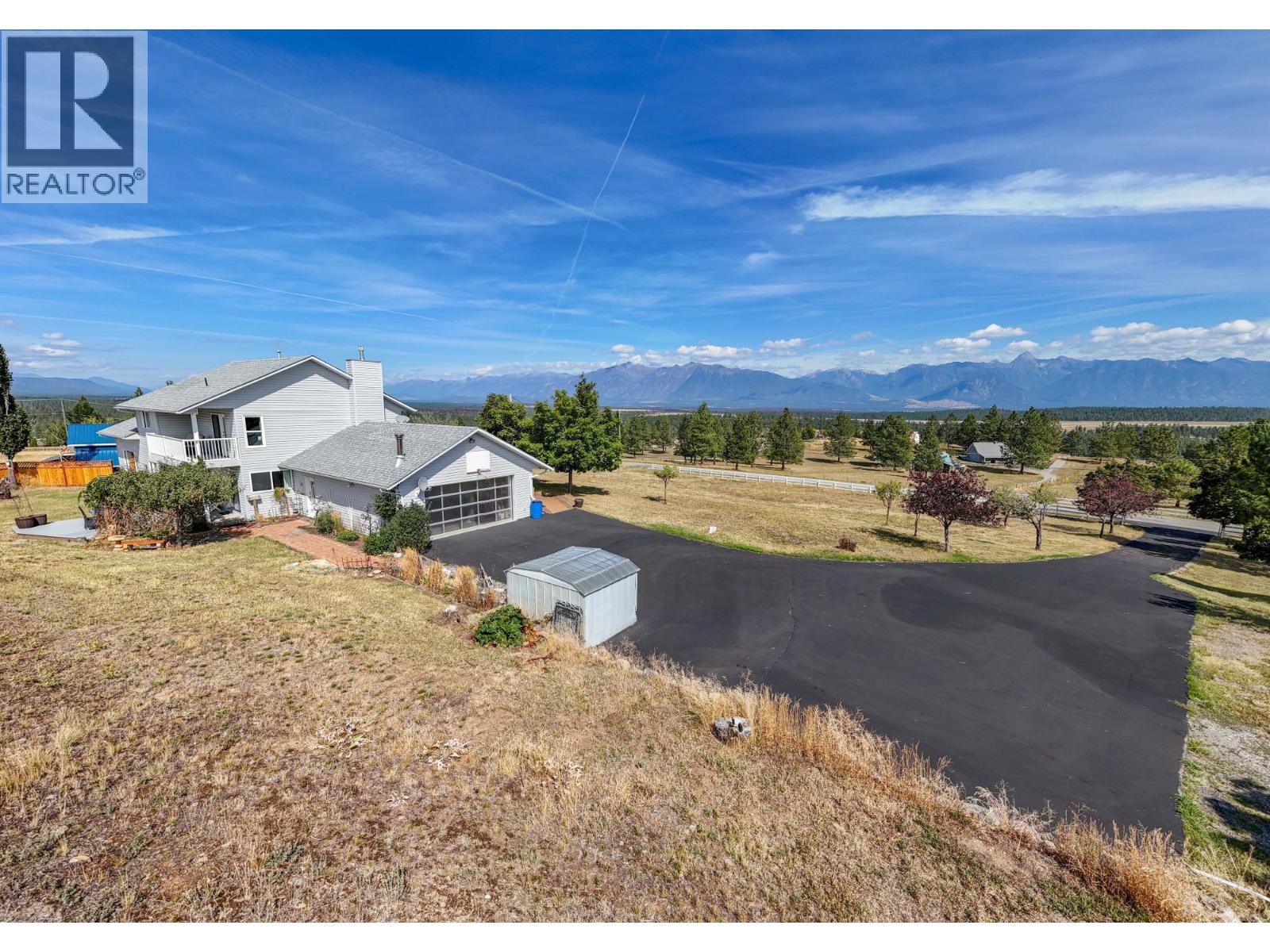 9617 CLEARVIEW Road, Cranbrook