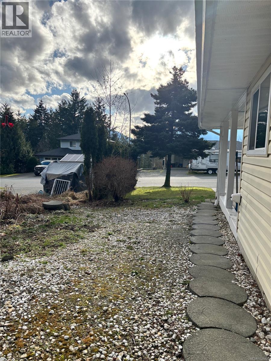 419 Donner Dr, Gold River