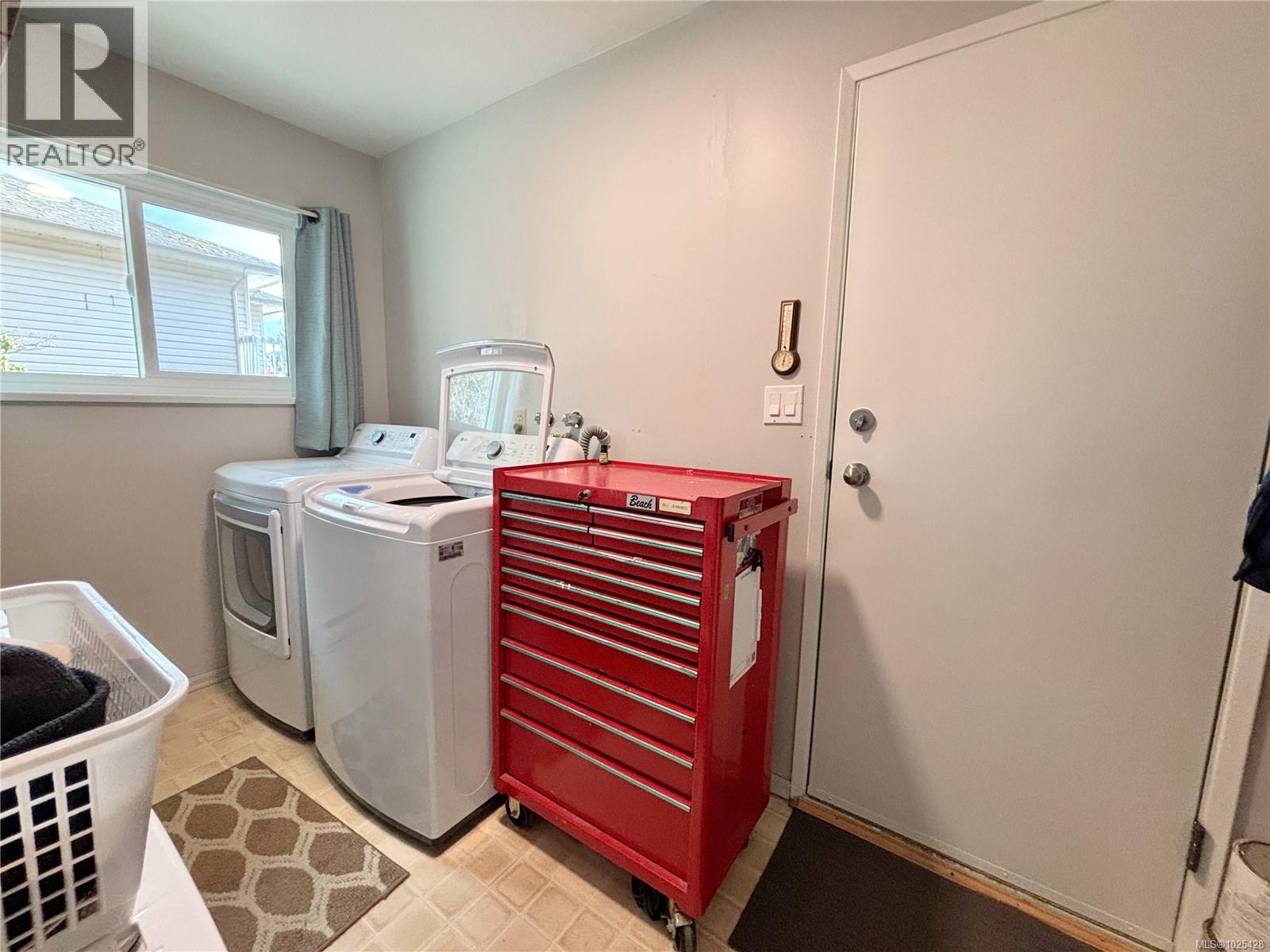 419 Donner Dr, Gold River