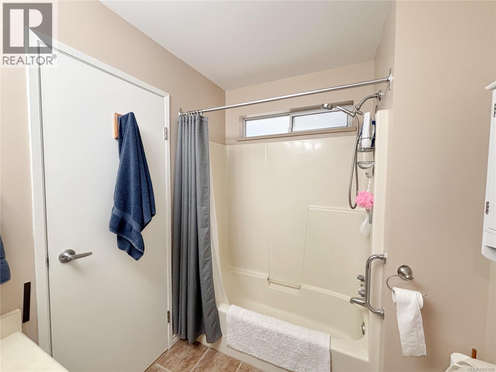 419 Donner Dr, Gold River