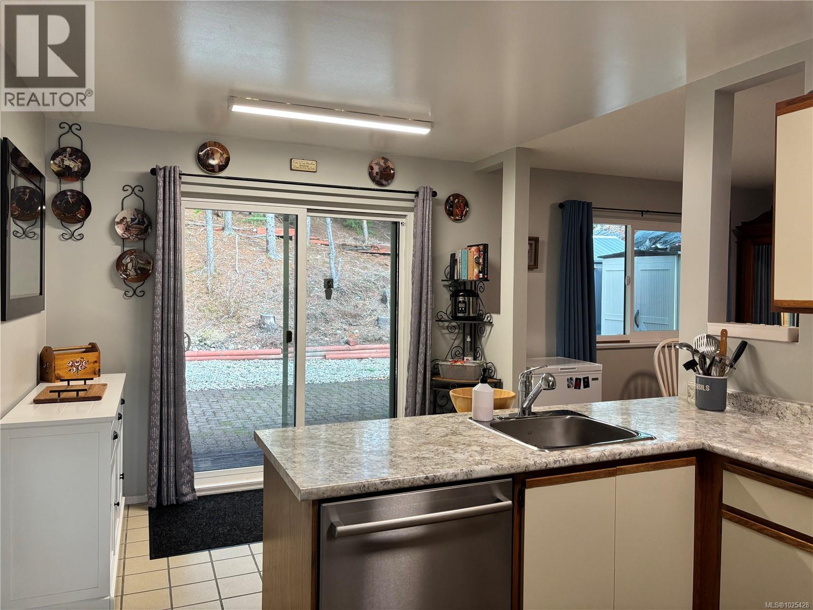 419 Donner Dr, Gold River