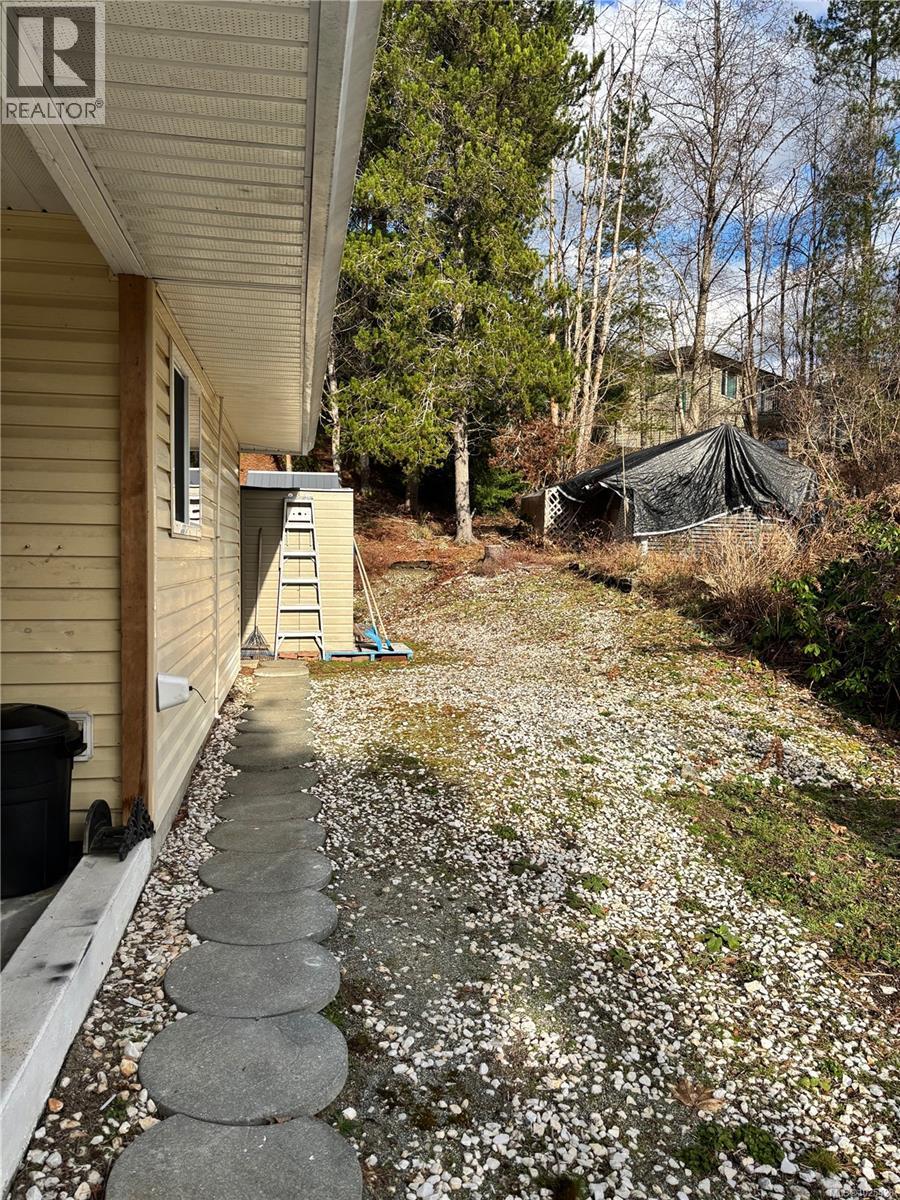 419 Donner Dr, Gold River