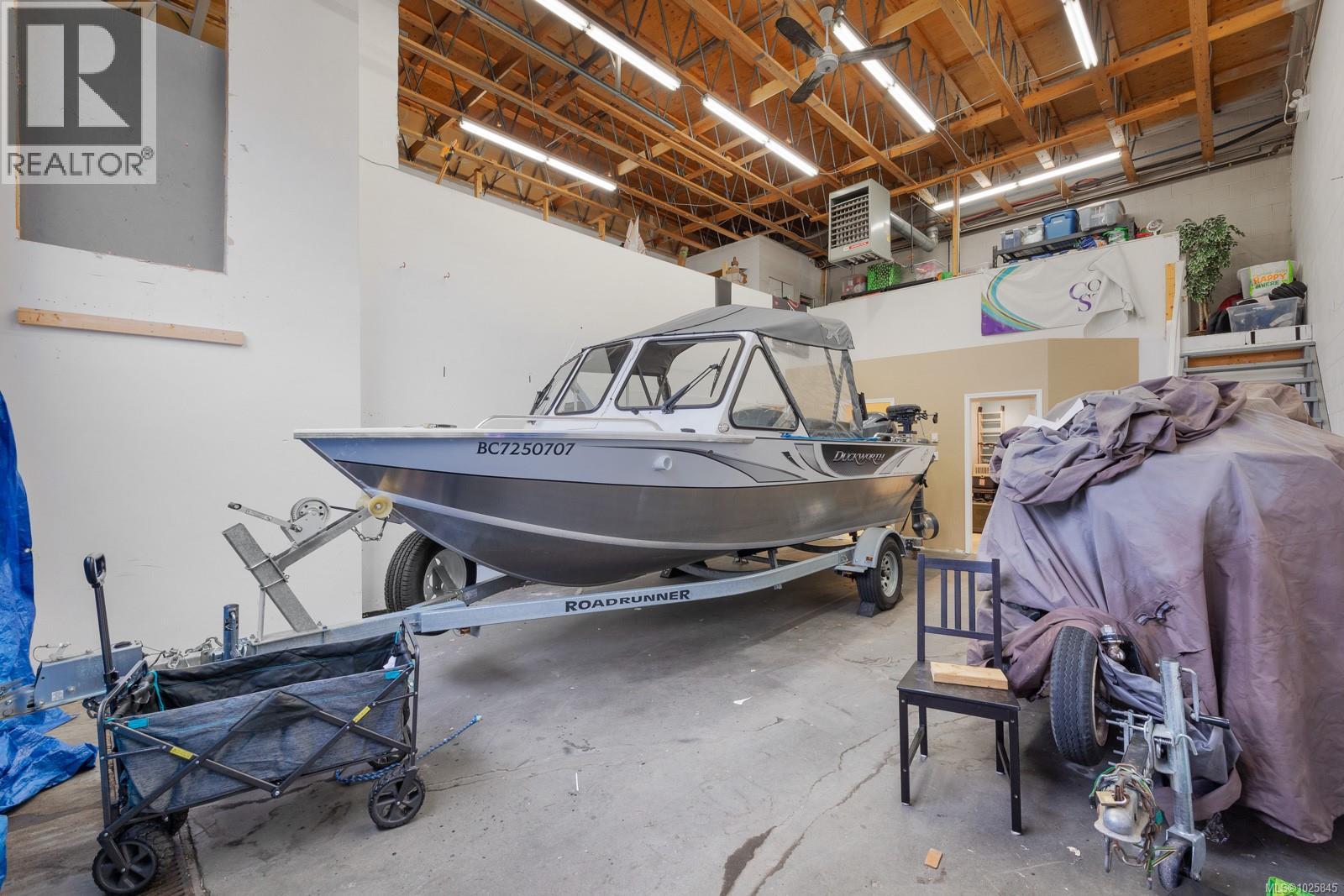 2130 Cliffe Ave, Courtenay