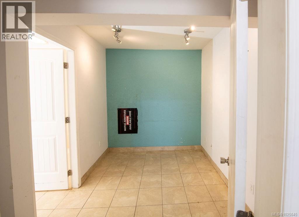 2130 Cliffe Ave, Courtenay